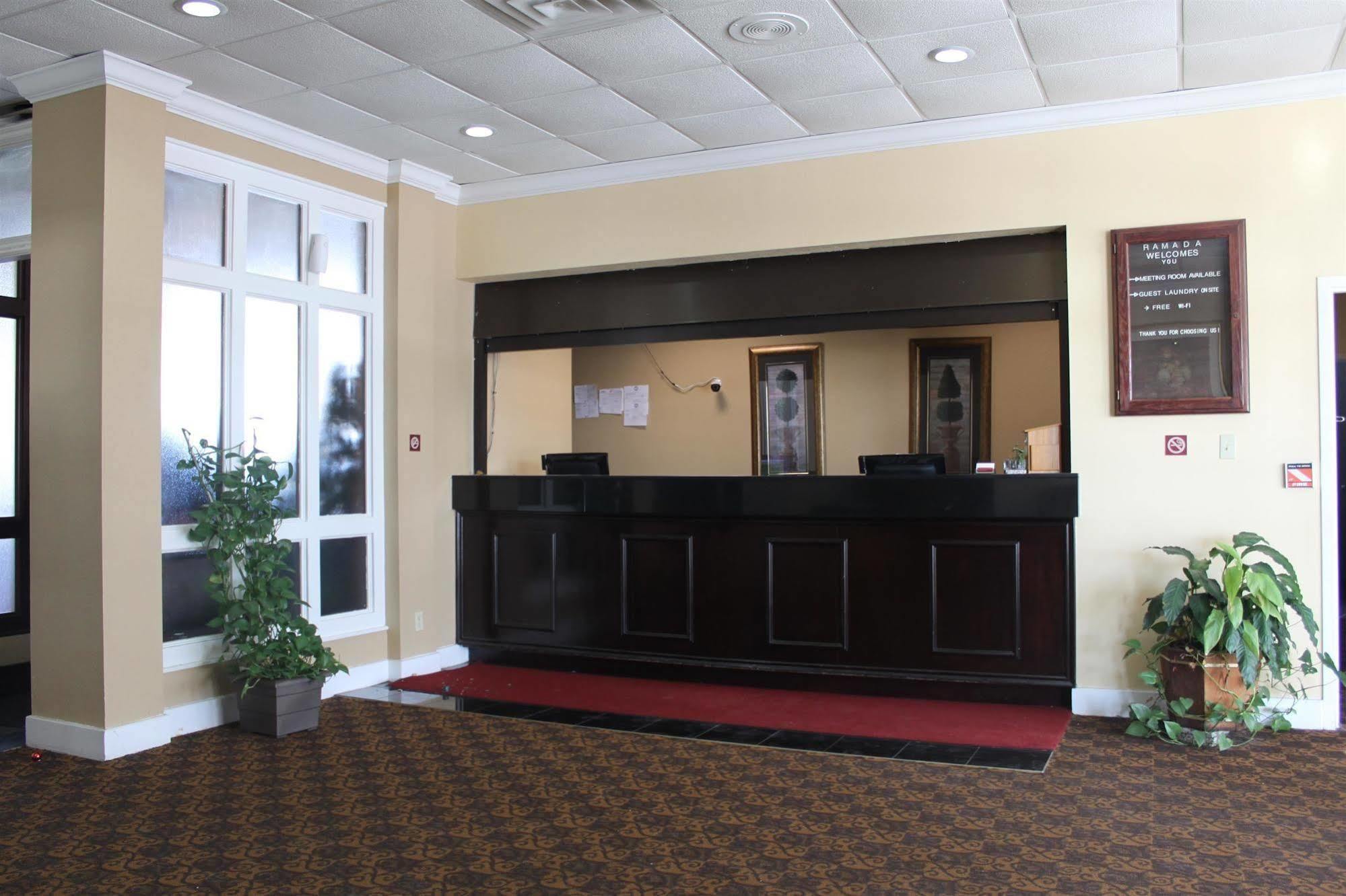Baymont By Wyndham Florence Cincinnati Esterno foto